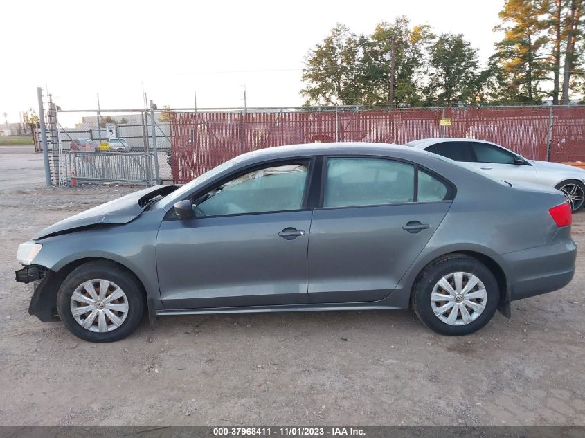 2014 VOLKSWAGEN JETTA 2.0L S - 3VW2K7AJ5EM253755