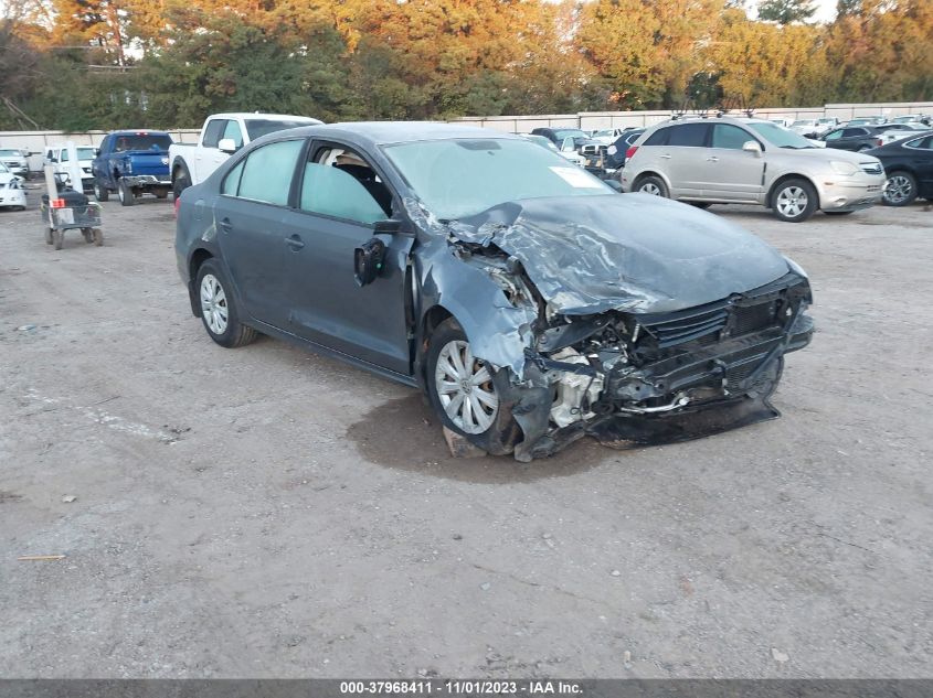 2014 VOLKSWAGEN JETTA 2.0L S - 3VW2K7AJ5EM253755