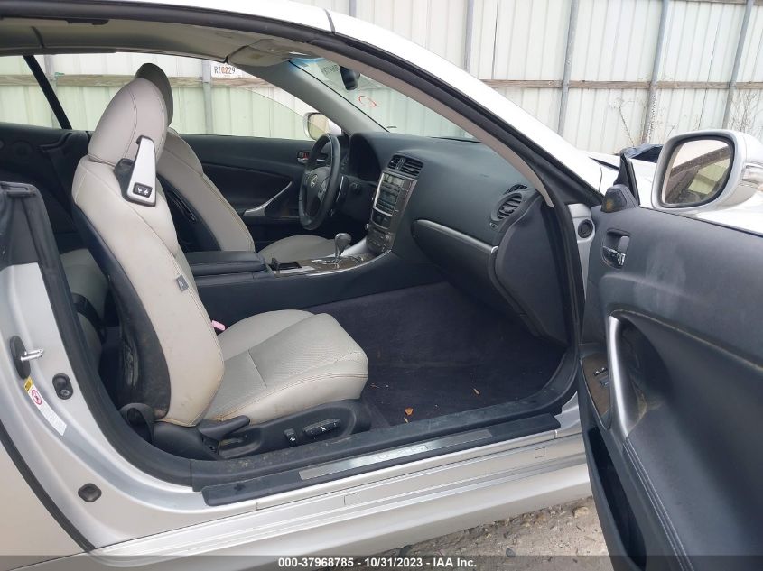 2013 LEXUS IS 250C JTHFF2C26D2528359