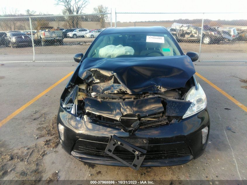2014 TOYOTA PRIUS THREE - JTDKN3DU1E0382748