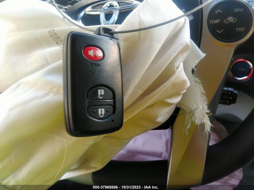 2014 TOYOTA PRIUS THREE - JTDKN3DU1E0382748