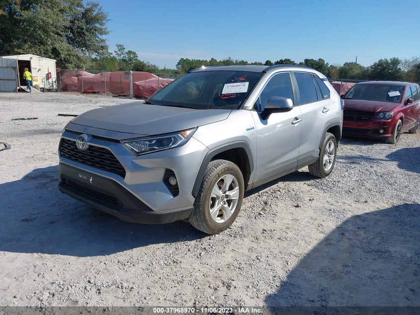 VIN 4T3RWRFV1MU014777 2021 TOYOTA RAV4 HYBRID XLE
