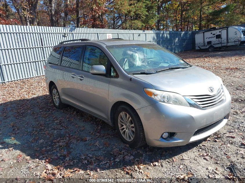 2013 TOYOTA SIENNA XLE V6 8 PASSENGER - 5TDYK3DC7DS331437