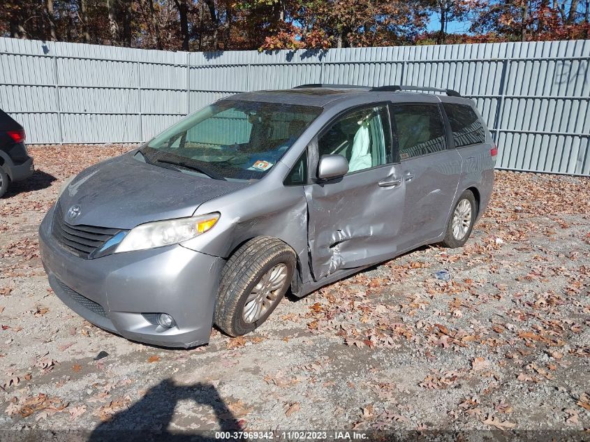 2013 TOYOTA SIENNA XLE V6 8 PASSENGER - 5TDYK3DC7DS331437