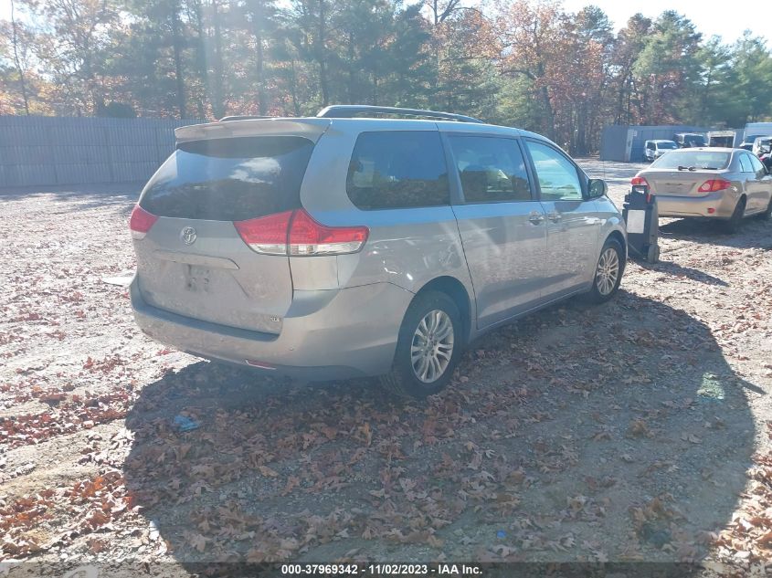 2013 TOYOTA SIENNA XLE V6 8 PASSENGER - 5TDYK3DC7DS331437