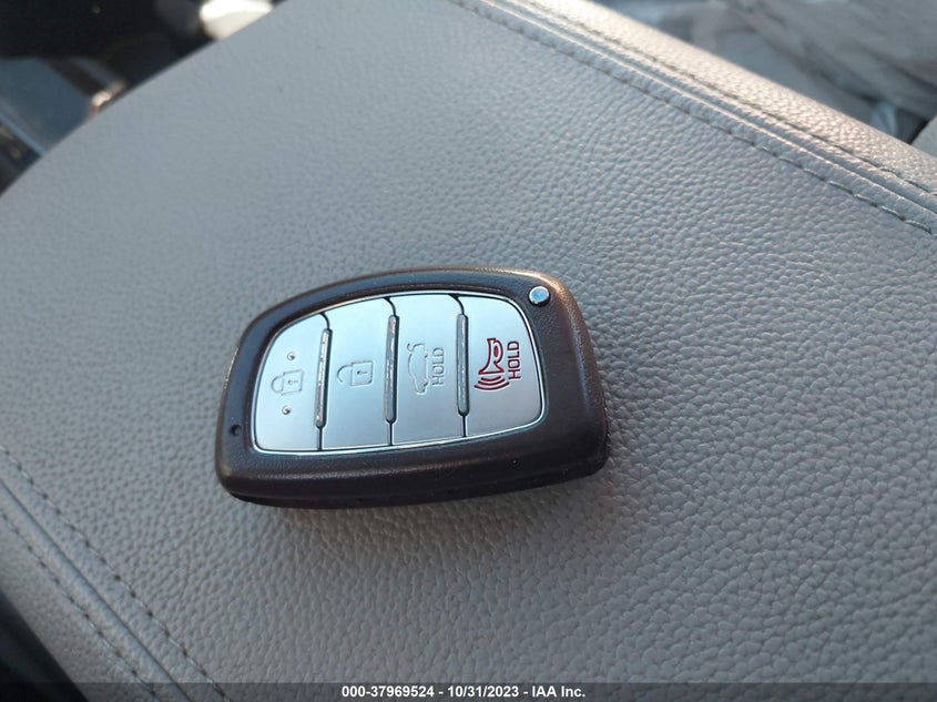 Auction sale of the 2015 HYUNDAI SONATA , vin: 5NPE34AF7FH097877, lot number: 37969524