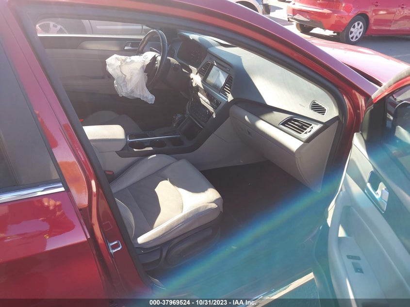 Auction sale of the 2015 HYUNDAI SONATA , vin: 5NPE34AF7FH097877, lot number: 37969524