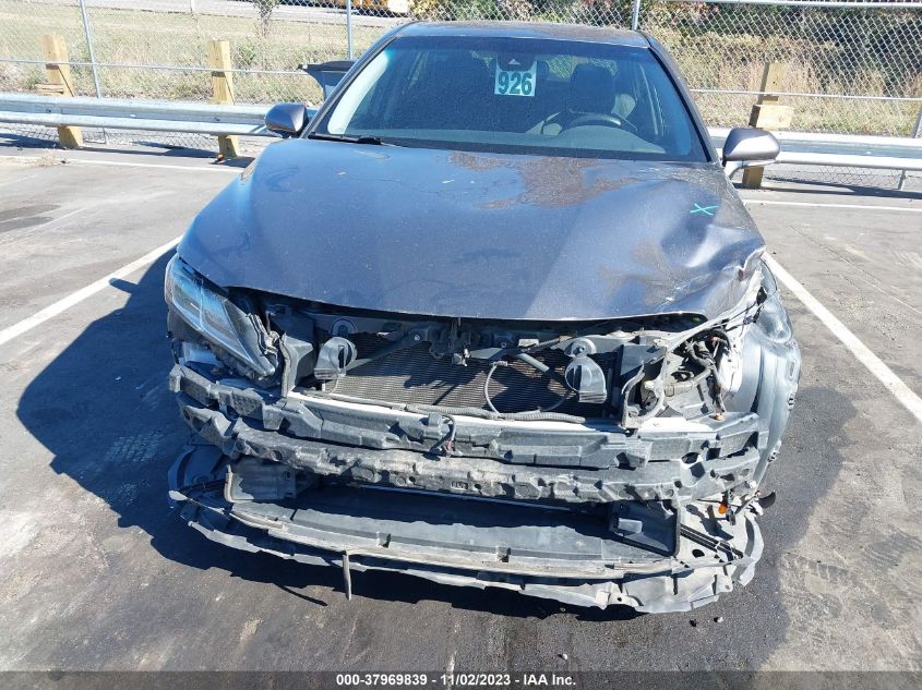 2018 TOYOTA CAMRY LE - 4T1B11HK2JU005529