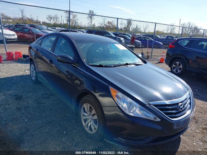 2013 HYUNDAI SONATA GLS - 5NPEB4ACXDH569933