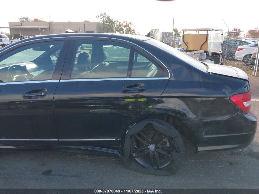 2014 MERCEDES-BENZ C 250 WDDGF4HB9EA946339