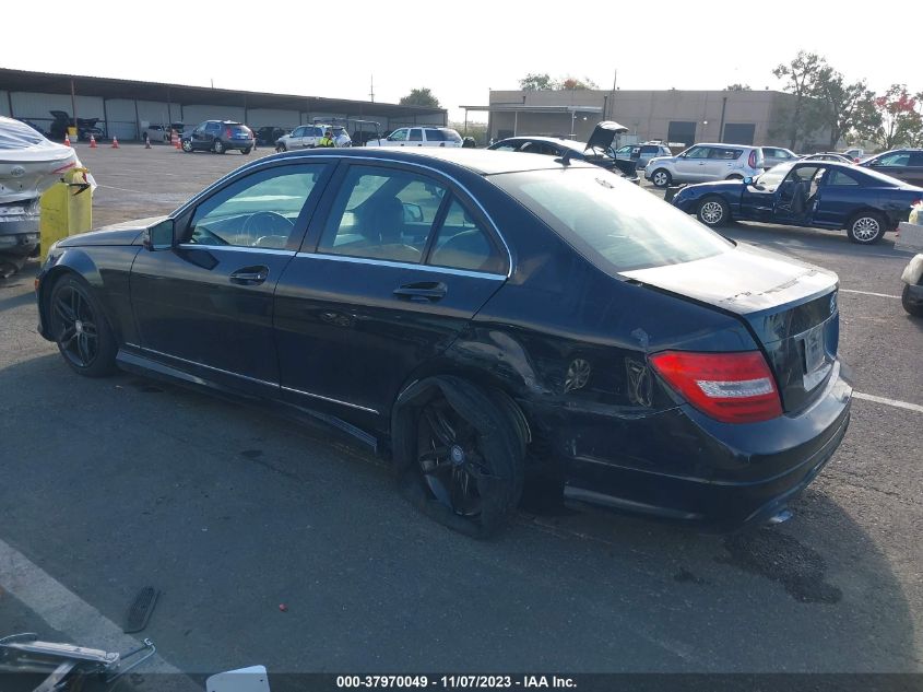 2014 MERCEDES-BENZ C 250 WDDGF4HB9EA946339