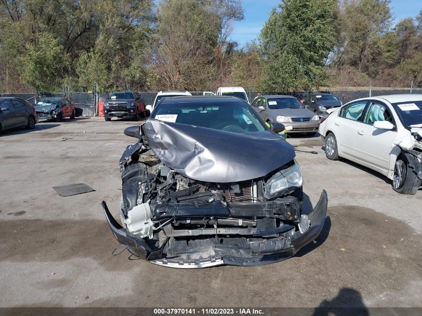 2015 TOYOTA CAMRY LE - 424BF1FK5FR502897
