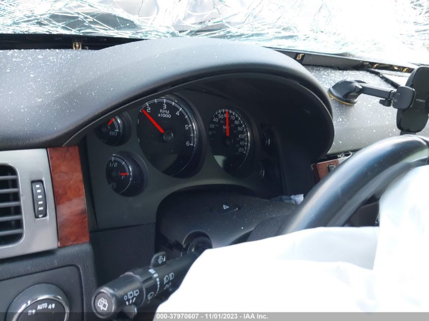 2013 CHEVROLET SUBURBAN 1500 LT 1GNSKJE78DR373102