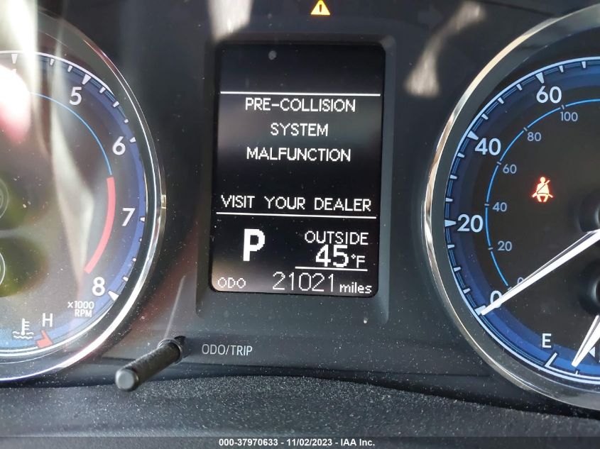 2017 TOYOTA COROLLA LE - 2T1BURHEXHC781600