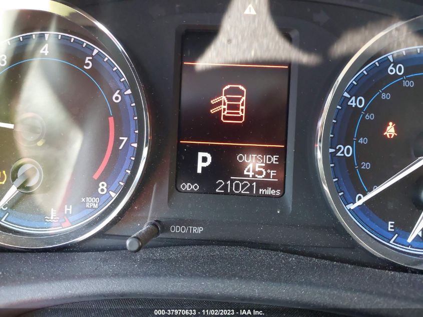 2017 TOYOTA COROLLA LE - 2T1BURHEXHC781600