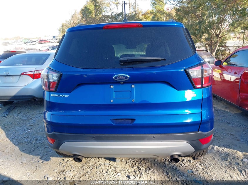 VIN 1FMCU9HDXJUB27308 2018 FORD ESCAPE SEL