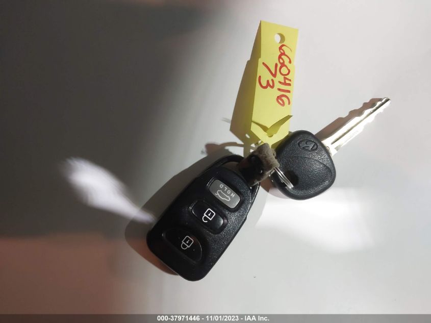2015 HYUNDAI ELANTRA SE - 5NPDH4AE6FH636817