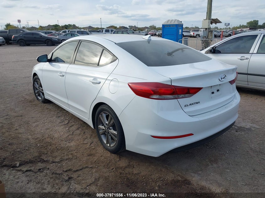 VIN 5NPD84LF4HH040789 2017 HYUNDAI ELANTRA SE