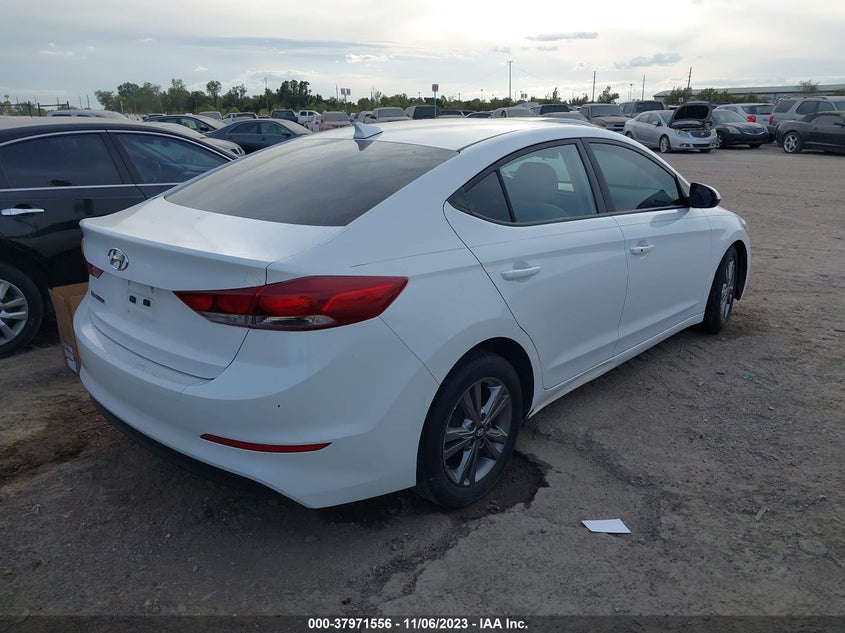VIN 5NPD84LF4HH040789 2017 HYUNDAI ELANTRA SE