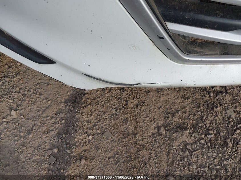 VIN 5NPD84LF4HH040789 2017 HYUNDAI ELANTRA SE