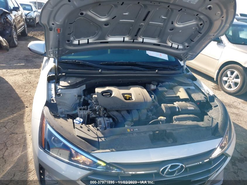 2019 HYUNDAI ELANTRA SE - 5NPD74LF3KH431782