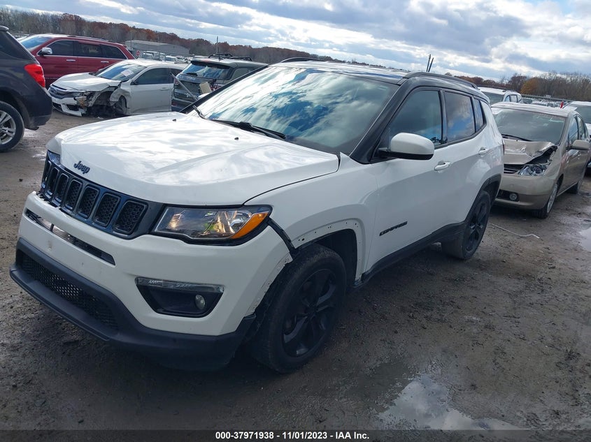 VIN 3C4NJDBB1JT298748 2018 JEEP COMPASS ALTITUDE 4X4