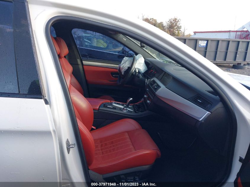 2013 BMW M5 WBSFV9C50DC774169