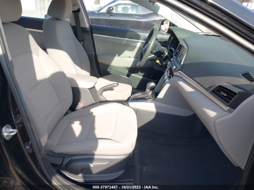 2019 HYUNDAI ELANTRA SE - 5NPD74LF6KH489319