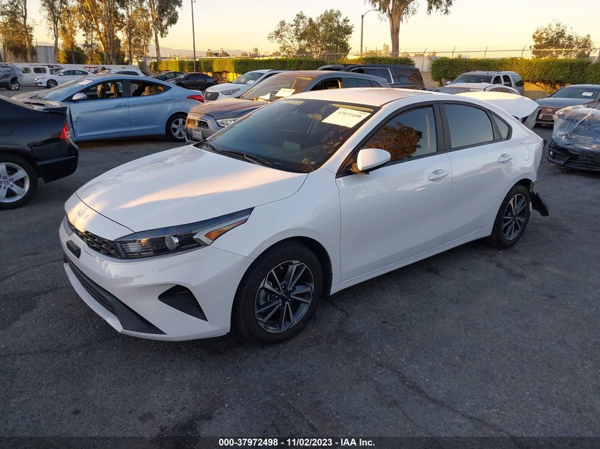 VIN 3KPF24AD2NE487567 2022 KIA FORTE LXS