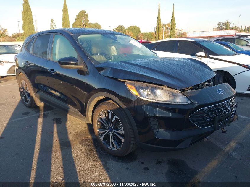 2021 FORD ESCAPE SE - 1FMCU0G63MUA94770