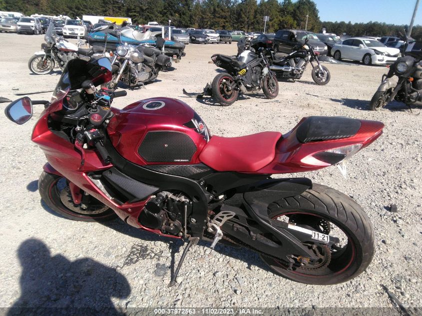 2014 SUZUKI GSX-R750 - JS1GR7MA3E2102429