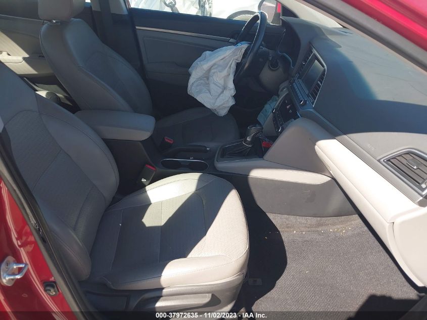 2017 HYUNDAI ELANTRA LIMITED - KMHD84LF7HU135204