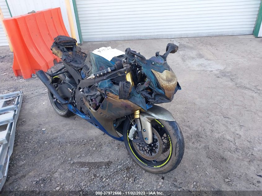 2021 SUZUKI GSX-R750 - JS1GR7MA2M7100219