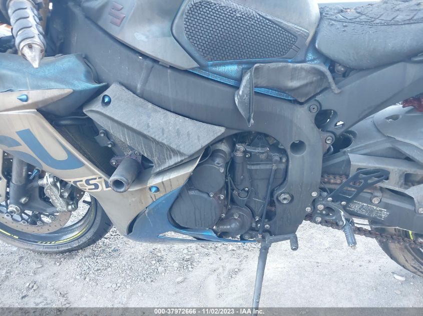 2021 SUZUKI GSX-R750 - JS1GR7MA2M7100219