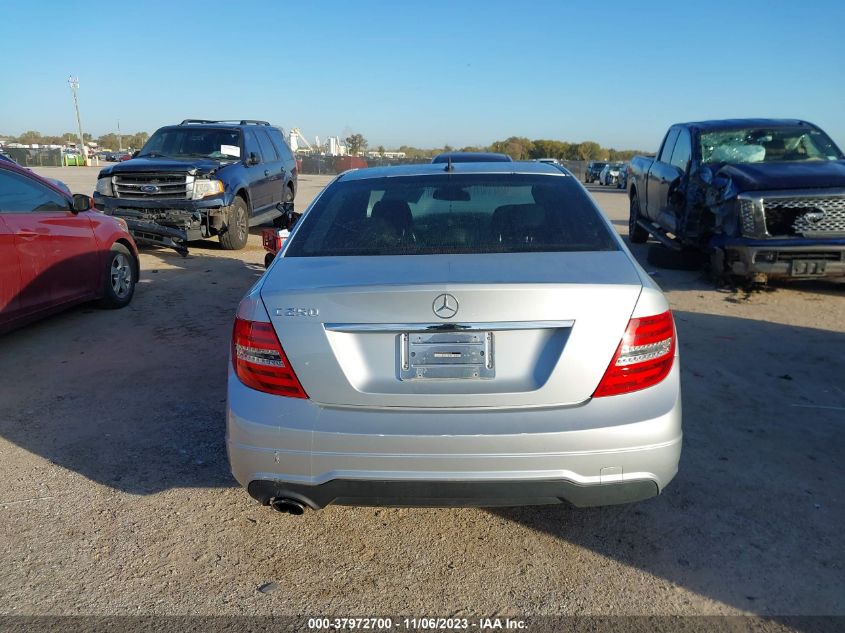 2014 MERCEDES-BENZ C 250 SPORT/LUXURY WDDGF4HB4ER320232