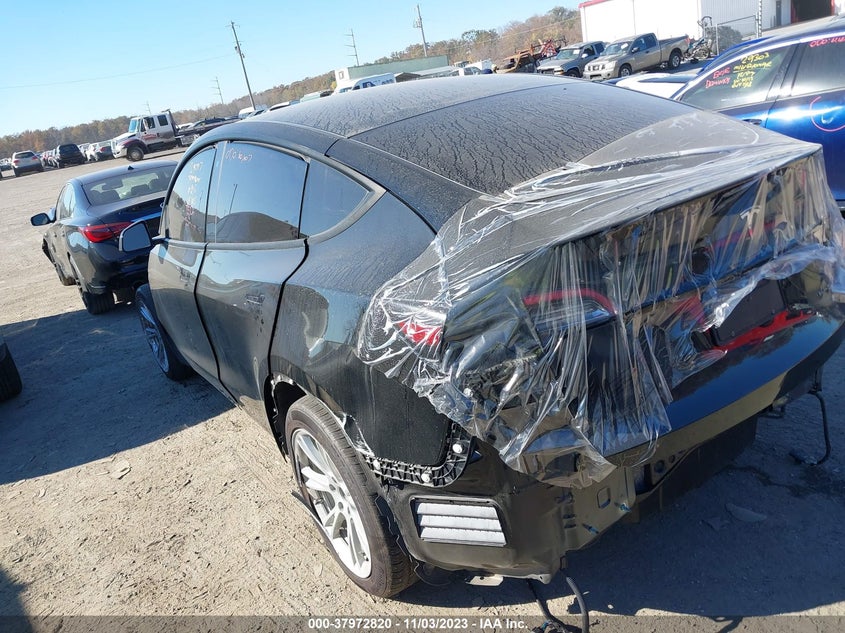 VIN 5YJYGDEE9LF050640 2020 TESLA MODEL Y