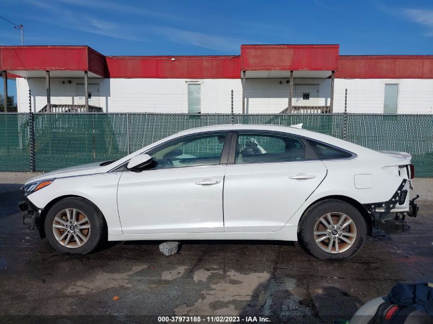 2015 HYUNDAI SONATA 2.4L SE - 5NPE24AF2FH026525