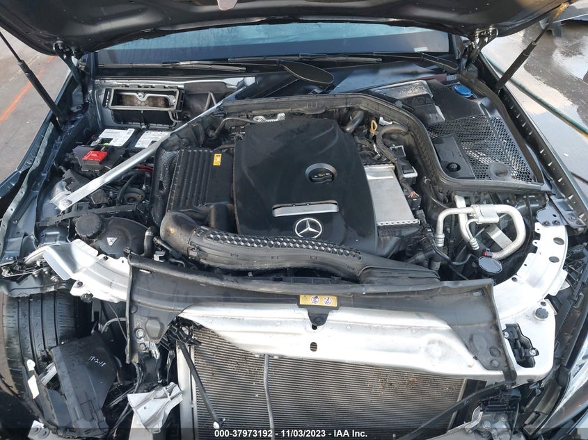 VIN 55SWF4JB9JU267025 2018 MERCEDES-BENZ C 300 300