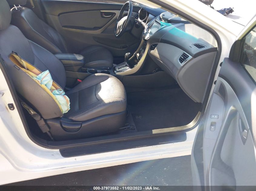 2013 HYUNDAI ELANTRA SE - KMHDH6AE3DU007834