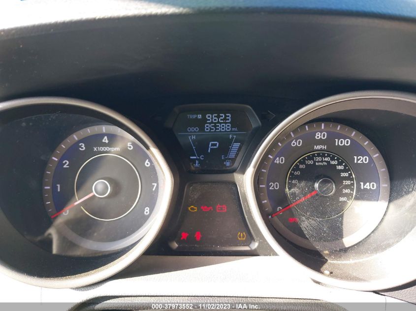 2013 HYUNDAI ELANTRA SE - KMHDH6AE3DU007834
