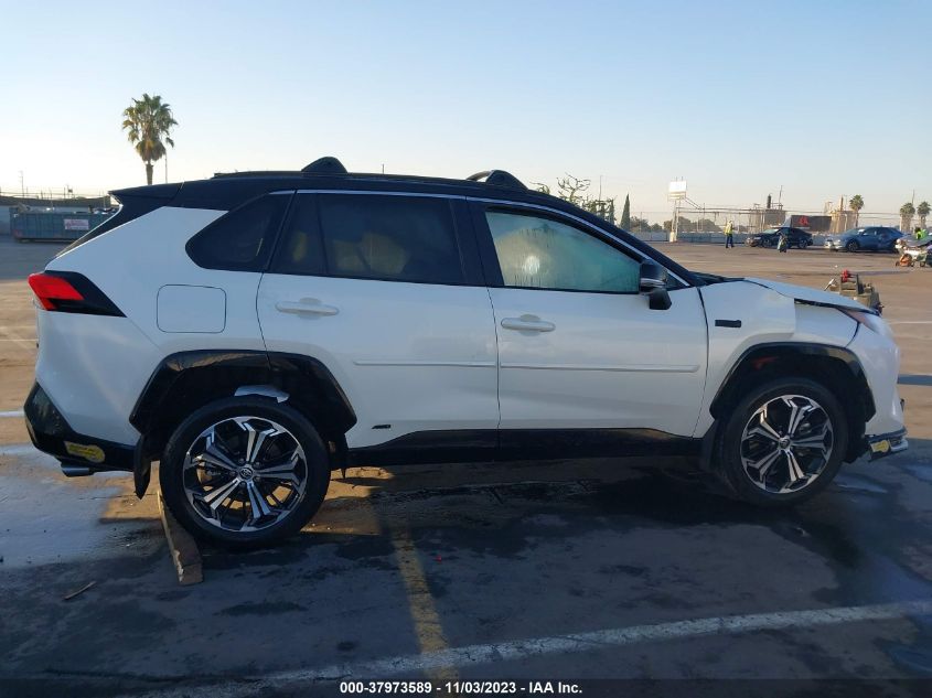 2022 TOYOTA RAV4 PRIME XSE - JTMEB3FV7ND095418