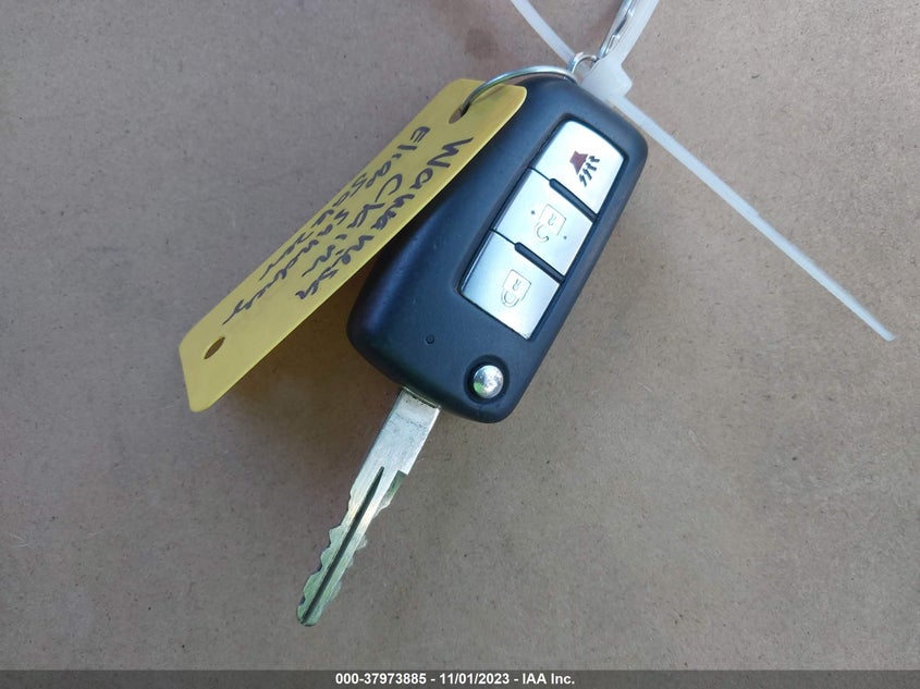 VIN JN8AT2MT7HW393889 2017 NISSAN ROGUE S
