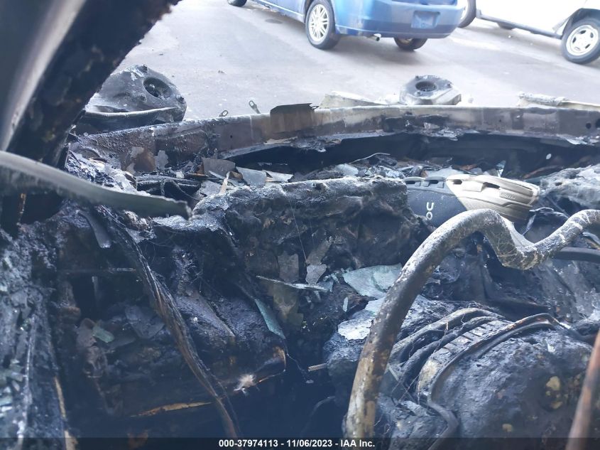 2016 VOLVO XC90 T6 - YV4A22PK4G1072774