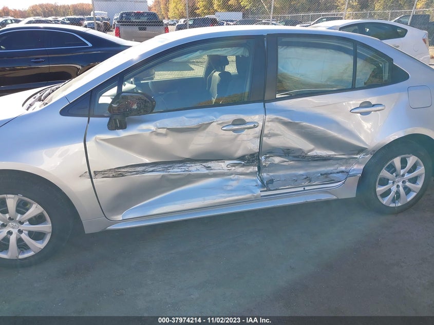 VIN JTDEPMAEXMJ153505 2021 TOYOTA COROLLA LE