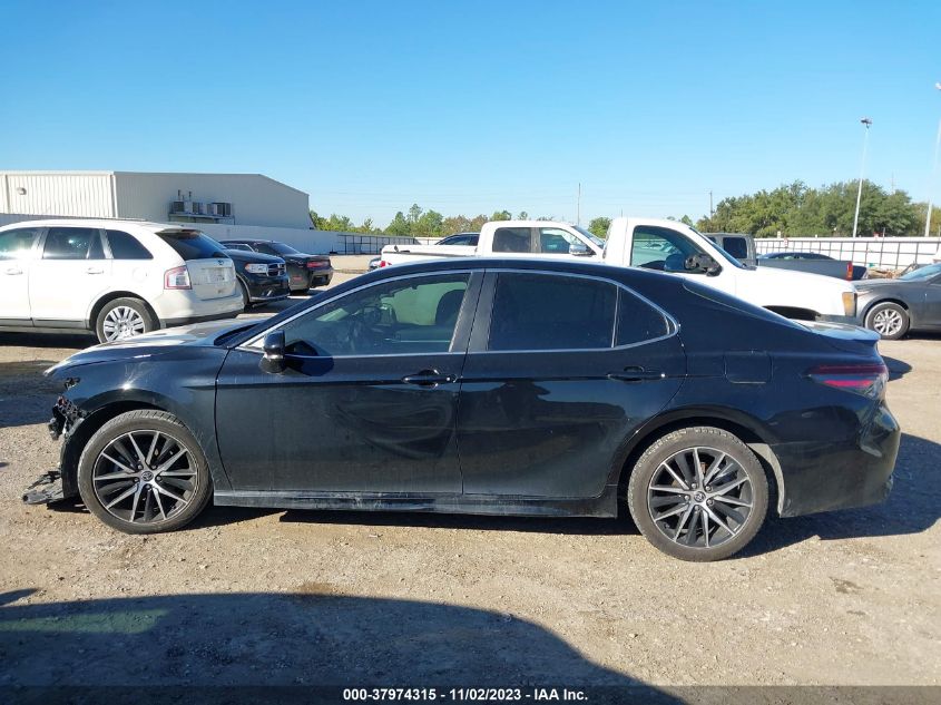 2022 TOYOTA CAMRY SE/SE NIGHT SHADE - 4T1G11AK3NU678934