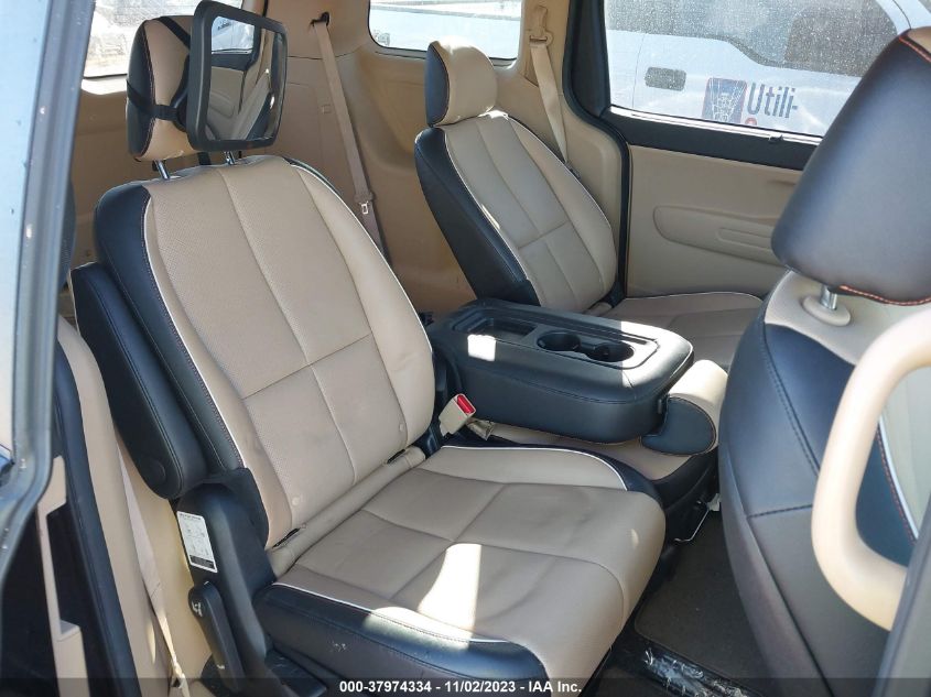 2018 KIA SEDONA LX - KNDMB5C16J6367903