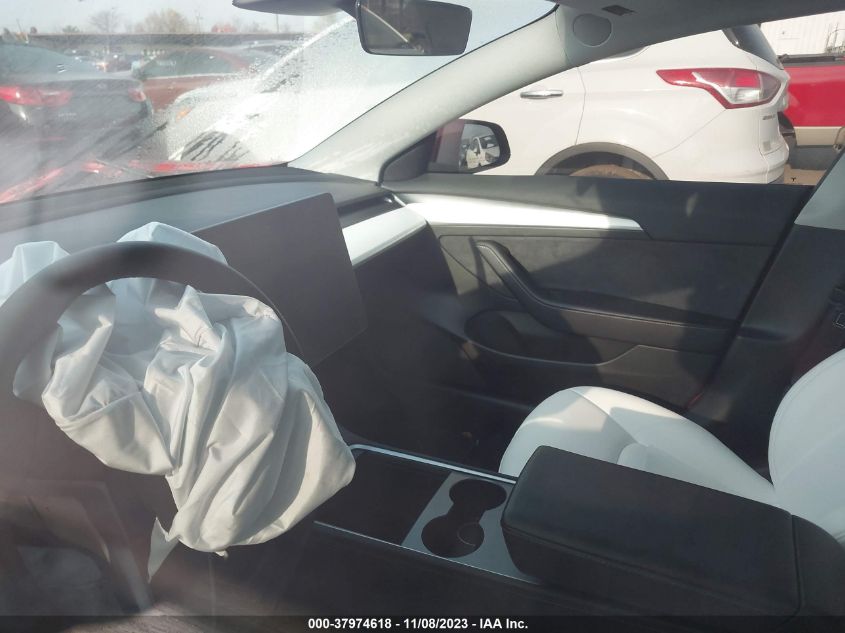 2022 TESLA MODEL 3 - 5YJ3E1EB1NF126200