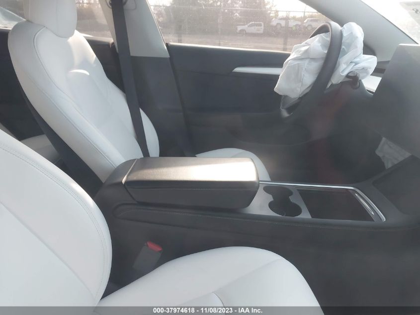 2022 TESLA MODEL 3 - 5YJ3E1EB1NF126200