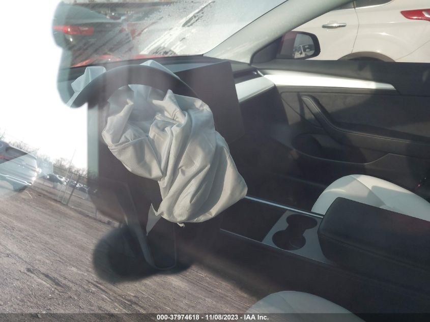 2022 TESLA MODEL 3 - 5YJ3E1EB1NF126200
