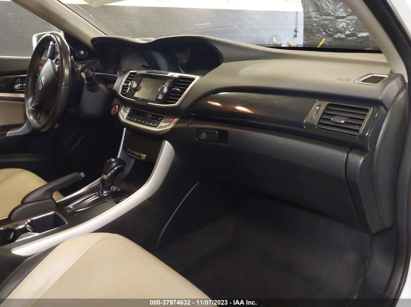 2015 HONDA ACCORD EX-L V-6 - 1HGCT2B81FA001696
